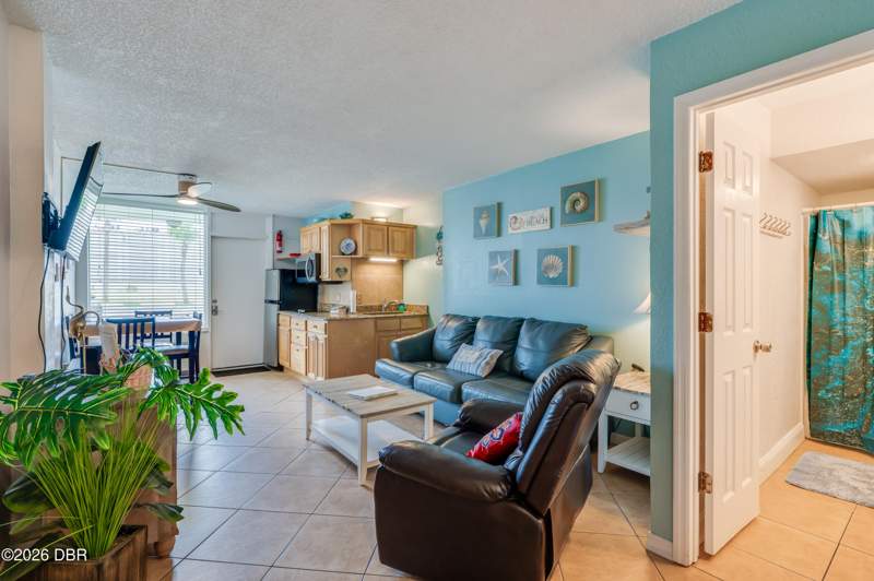 1 bedroom Condominium at 935 S Atlantic Avenue #112, Ocean Jewels Club Condo, Daytona Beach — photo 3