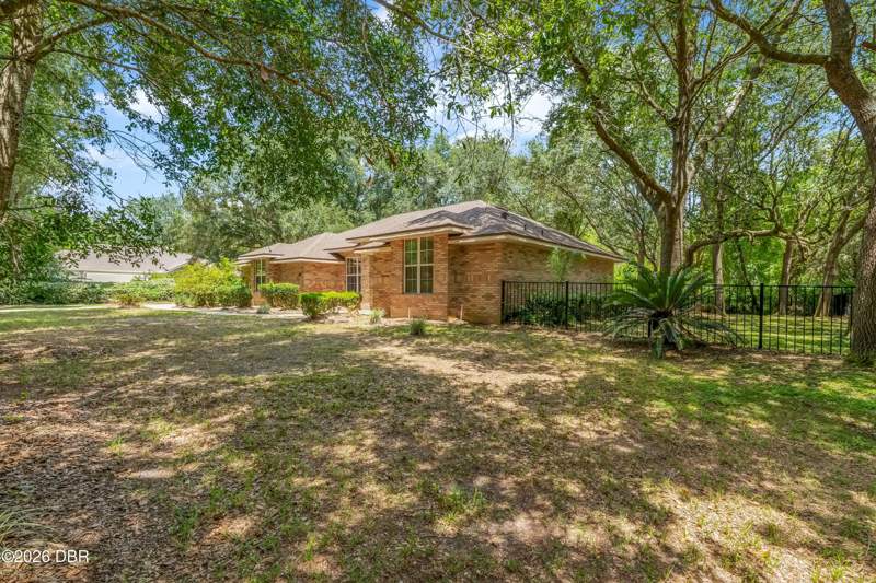 3 bedroom Single Family Residence at 288 Crooked Tree Trail, Other, DeLand — photo 2