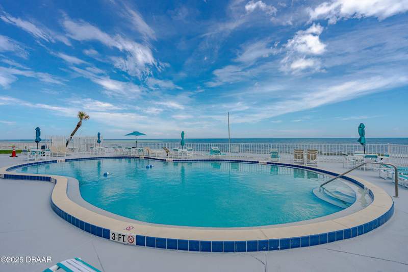 2 bedroom Condominium at 1575 Ocean Shore Boulevard #307, Aquarius Oceanfront Condo, Ormond Beach — photo 5