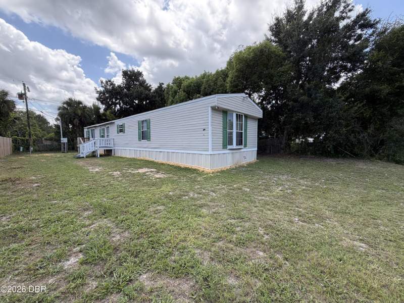 3 bedroom Manufactured Home at 1133 Avenue G, Daytona Pines, Ormond Beach — photo 1