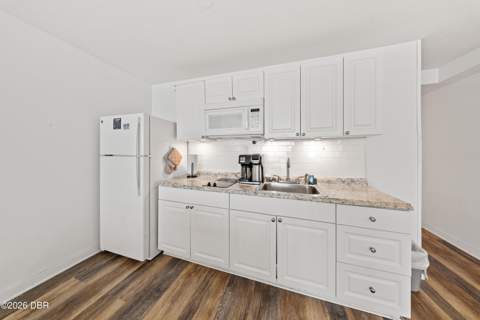 1909 S Atlantic Avenue #613, Daytona Beach Shores FL - photo 18 of 49