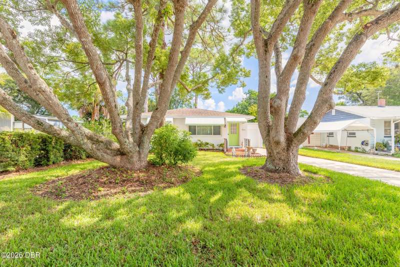 2 bedroom Single Family Residence at 841 Cordova Avenue, Rio Vista, Ormond Beach — photo 2