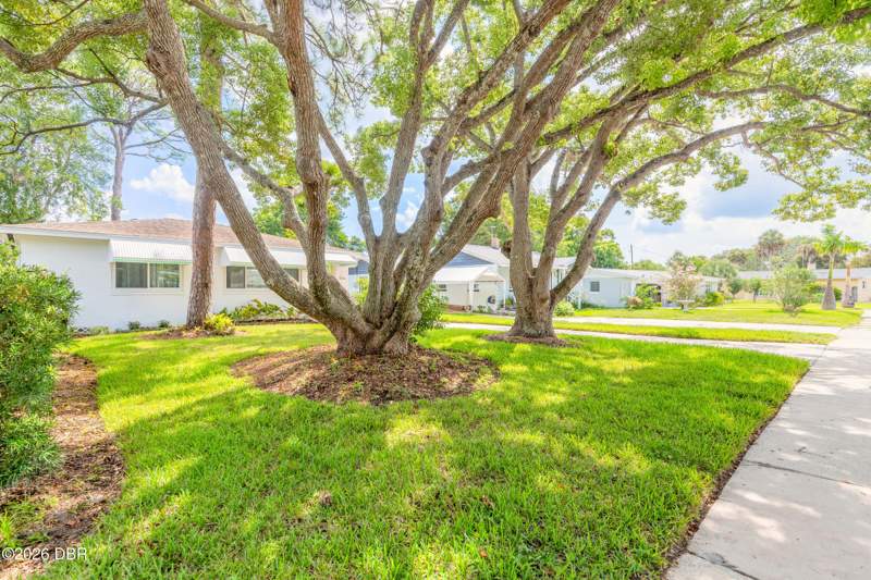 2 bedroom Single Family Residence at 841 Cordova Avenue, Rio Vista, Ormond Beach — photo 3