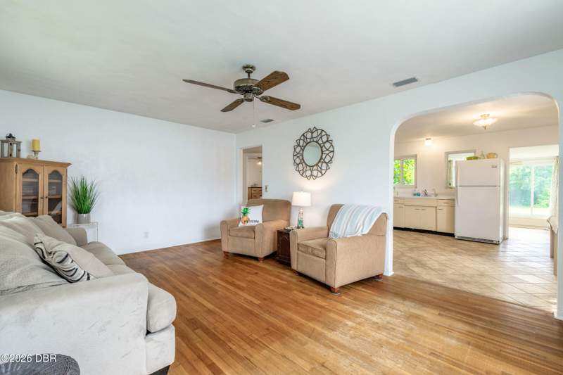 2 bedroom Single Family Residence at 841 Cordova Avenue, Rio Vista, Ormond Beach — photo 5