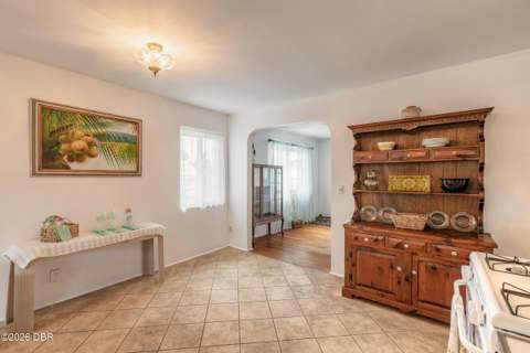 841 Cordova Avenue, Ormond Beach FL - photo 11 of 34