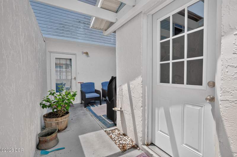 2 bedroom Single Family Residence at 10 London Lane, New Britain, Ormond Beach — photo 3