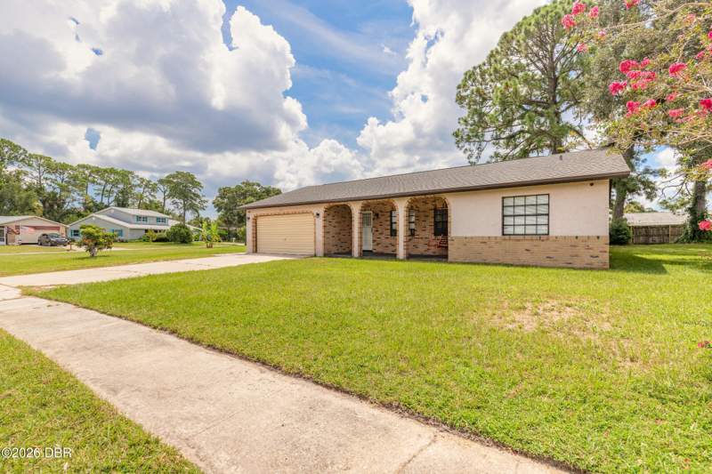 4 bedroom Single Family Residence at 1210 Mellisa Drive, Willow Run, Port Orange — photo 3