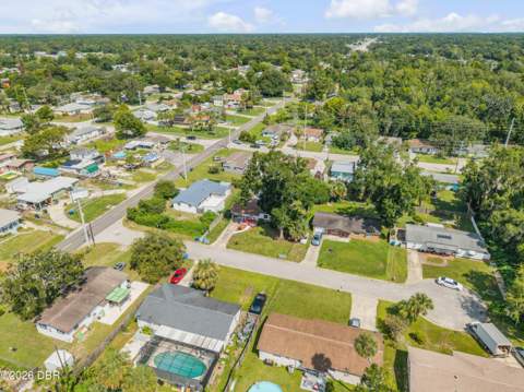 1160 Pineview Drive, Daytona Beach FL - photo 16 of 20