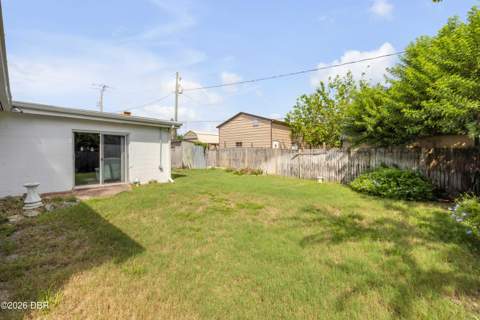 1160 Pineview Drive, Daytona Beach FL - photo 6 of 45
