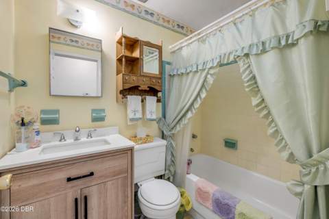 1160 Pineview Drive, Daytona Beach FL - photo 24 of 45