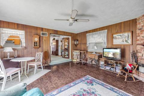 1160 Pineview Drive, Daytona Beach FL - photo 17 of 45