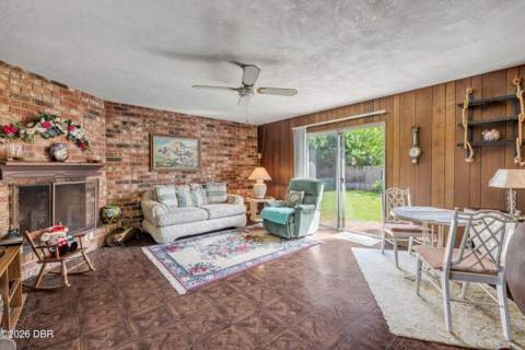 1160 Pineview Drive, Daytona Beach FL - photo 13 of 45