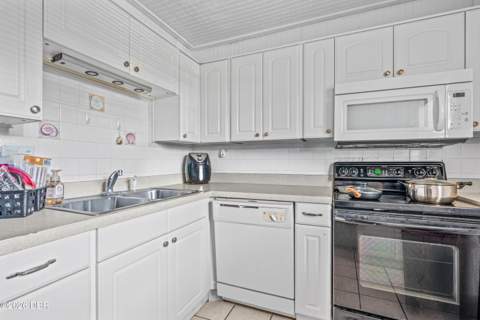 1504 Virginia Avenue #204, Daytona Beach FL - photo 10 of 27