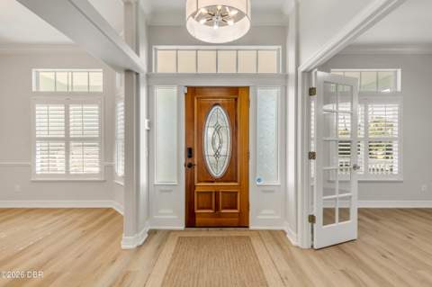 410 S Peninsula Avenue, New Smyrna Beach FL - photo 7 of 51