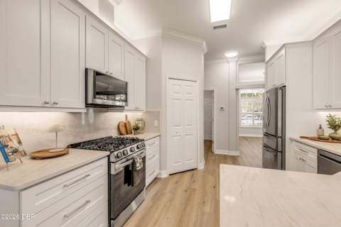 410 S Peninsula Avenue, New Smyrna Beach FL - photo 20 of 51
