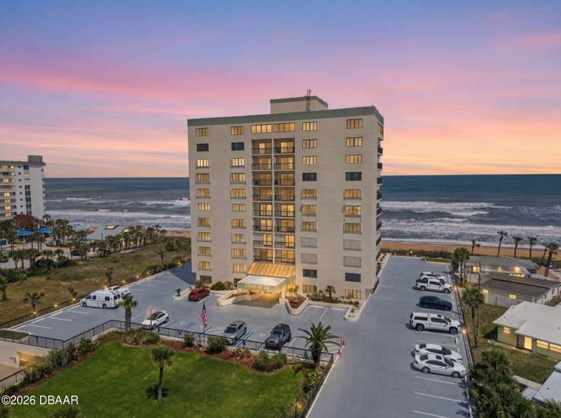 1 bedroom Condominium at 1513 Ocean Shore Boulevard #6A, Ormondy Condo, Ormond Beach — photo 2