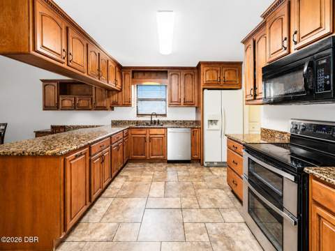 317 Oak Fern Circle, Ormond Beach FL - photo 10 of 28
