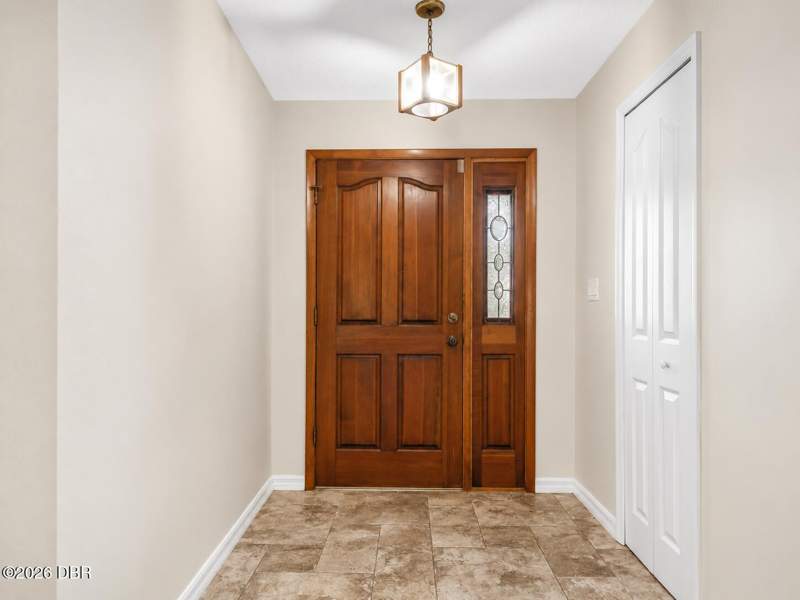 5 bedroom Single Family Residence at 317 Oak Fern Circle, Tymber Creek, Ormond Beach — photo 2