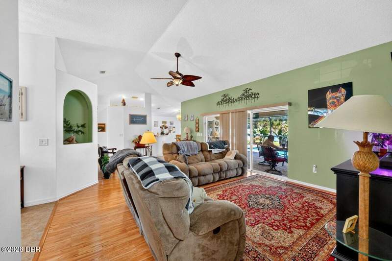 3 bedroom Single Family Residence at 15 Pine Cedar Drive, Palm Coast, Palm Coast — photo 4
