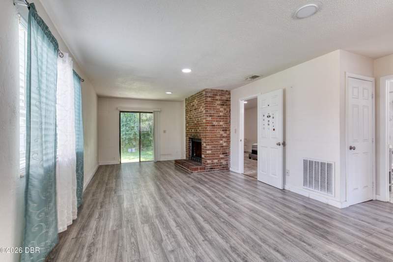 2 bedroom Single Family Residence at 1580 Revere Lane, The Heritage, Holly Hill — photo 4