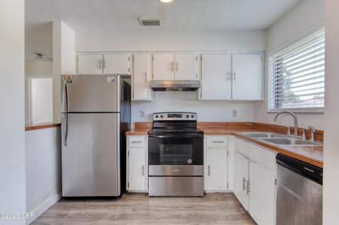 1580 Revere Lane, Holly Hill FL - photo 8 of 29