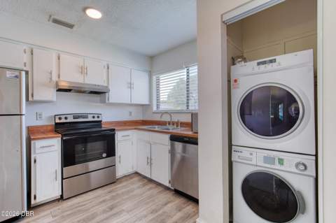 1580 Revere Lane, Holly Hill FL - photo 9 of 29