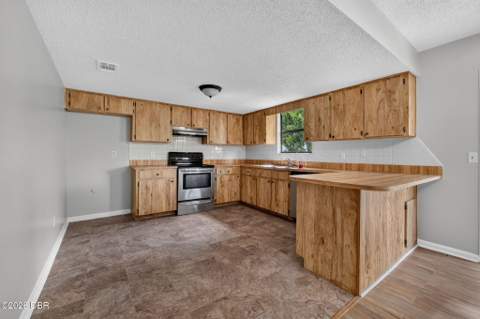 2932 Pine Tree Drive, Edgewater FL - photo 20 of 31