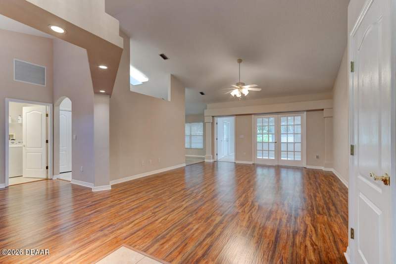 3 bedroom Single Family Residence at 109 Forest Quest, Hunters Ridge, Ormond Beach — photo 5