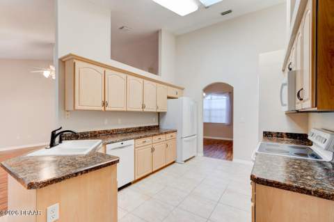 109 Forest Quest, Ormond Beach FL - photo 9 of 39