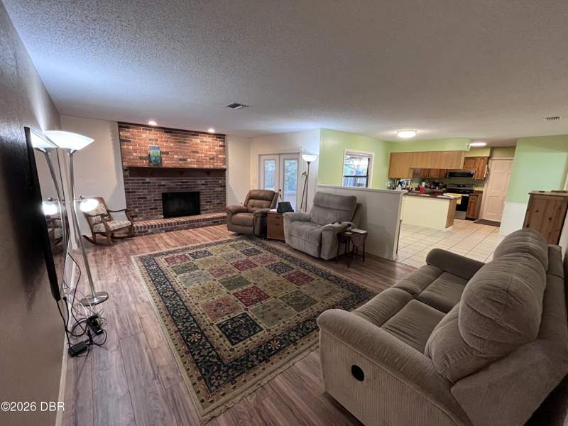 3 bedroom Single Family Residence at 2117 Yorkshire Drive, DeLand, DeLand — photo 3