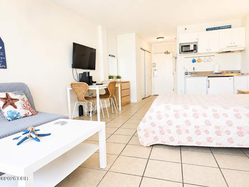 0 bedroom Condotel at 800 N Atlantic Avenue #207, Daytona Beach Club Condo, Daytona Beach — photo 3