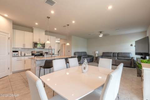 210 Eagle Harbor Way, Daytona Beach FL - photo 10 of 44