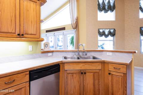 3722 Longford Circle, Ormond Beach FL - photo 11 of 54