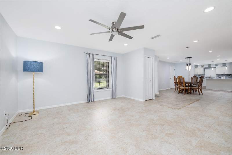 3 bedroom Single Family Residence at 6179 Yellowstone Drive, Riverwood Plantation, Port Orange — photo 2