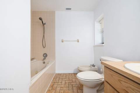 6179 Yellowstone Drive, Port Orange FL - photo 18 of 33