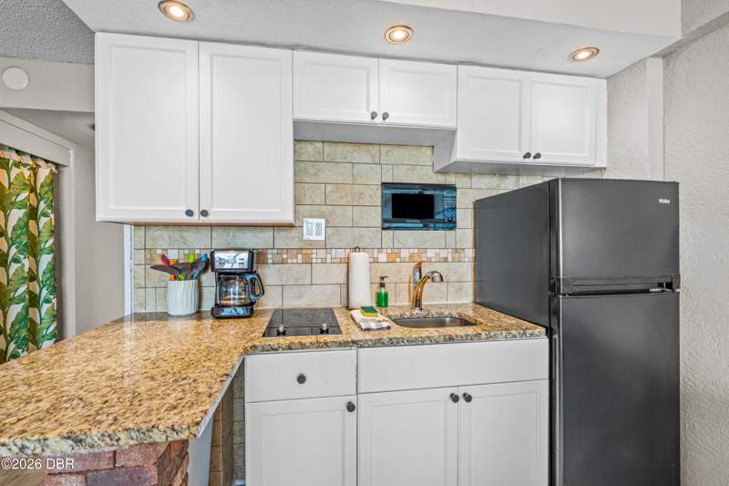 0 bedroom Condotel at 2301 S Atlantic Avenue #434, Hawaiian Inn Beach Resort, A Condo, Daytona Beach Shores — photo 4