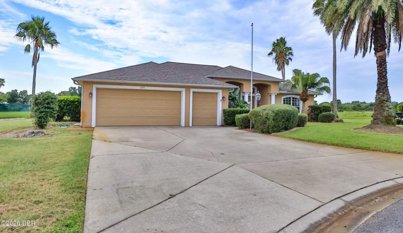 3 bedroom Single Family Residence at 3100 Springwater Court, Spruce Creek Fly In, Port Orange — photo 4