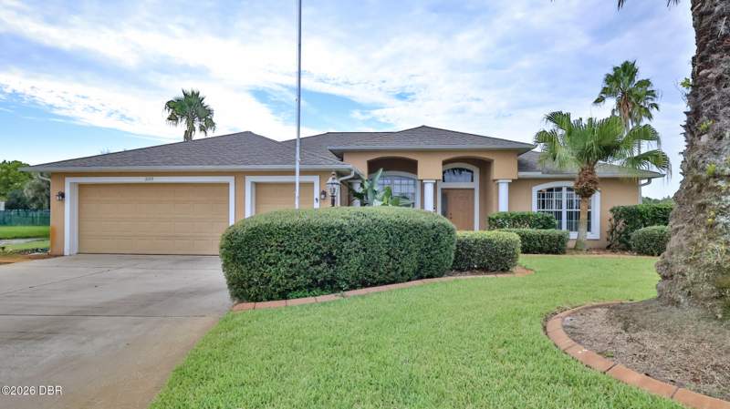 3 bedroom Single Family Residence at 3100 Springwater Court, Spruce Creek Fly In, Port Orange — photo 3