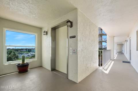 544 Marina Point Drive #44, Daytona Beach FL - photo 10 of 46