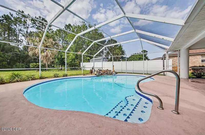 3 bedroom Single Family Residence at 10 Burbank Drive, Not on the List, Palm Coast — photo 2