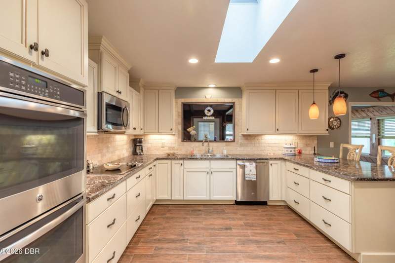 3 bedroom Single Family Residence at 1413 Orange Tree Drive, Florida Shores, Edgewater — photo 3