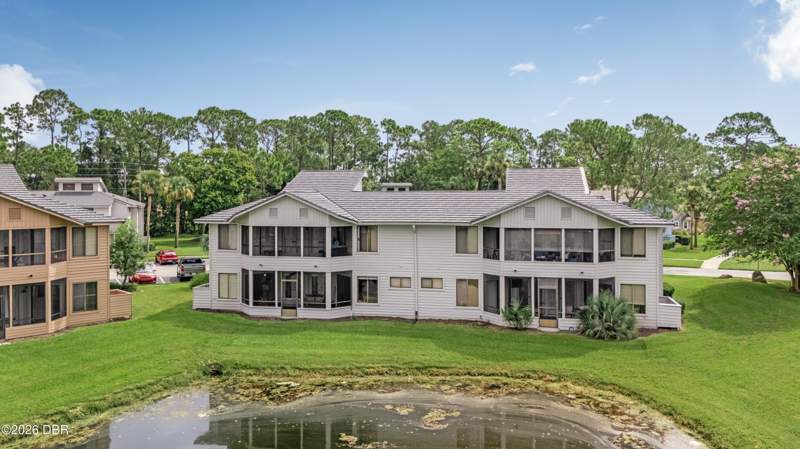 3 bedroom Condominium at 150 Blue Heron Drive ##B, Sandpiper Lake At Pelican Bay Condo, Daytona Beach — photo 4