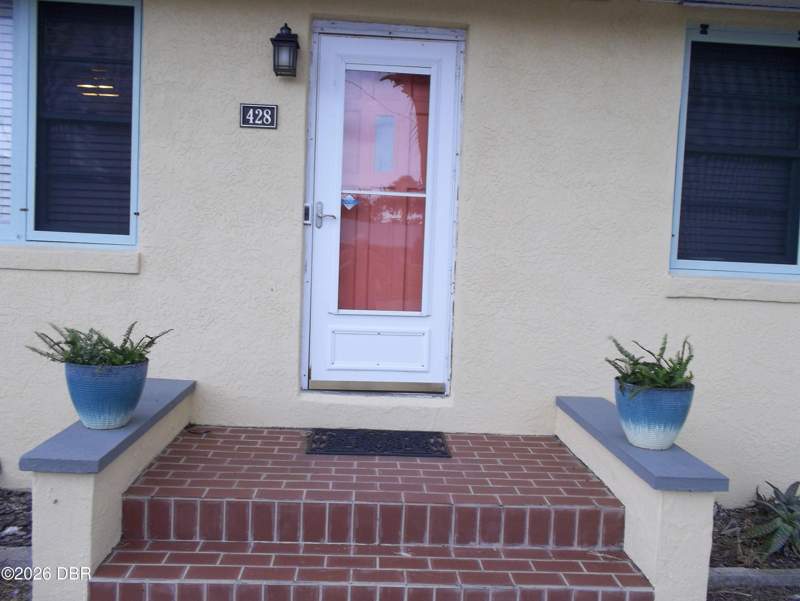 2 bedroom Single Family Residence at 428 Eastwood Lane, Hustons, Daytona Beach — photo 2