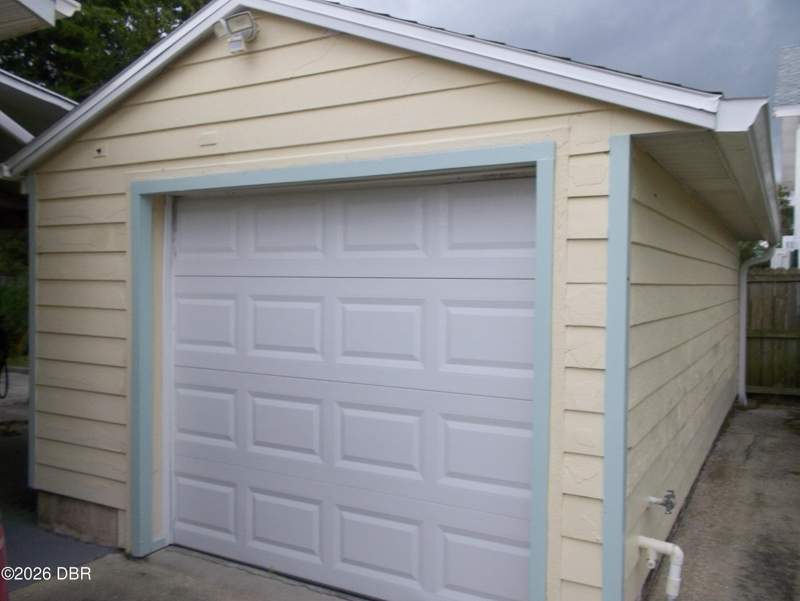 2 bedroom Single Family Residence at 428 Eastwood Lane, Hustons, Daytona Beach — photo 4