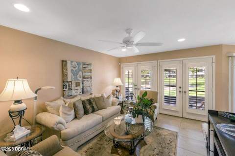150 Blue Heron Drive ##B, Daytona Beach FL - photo 8 of 29