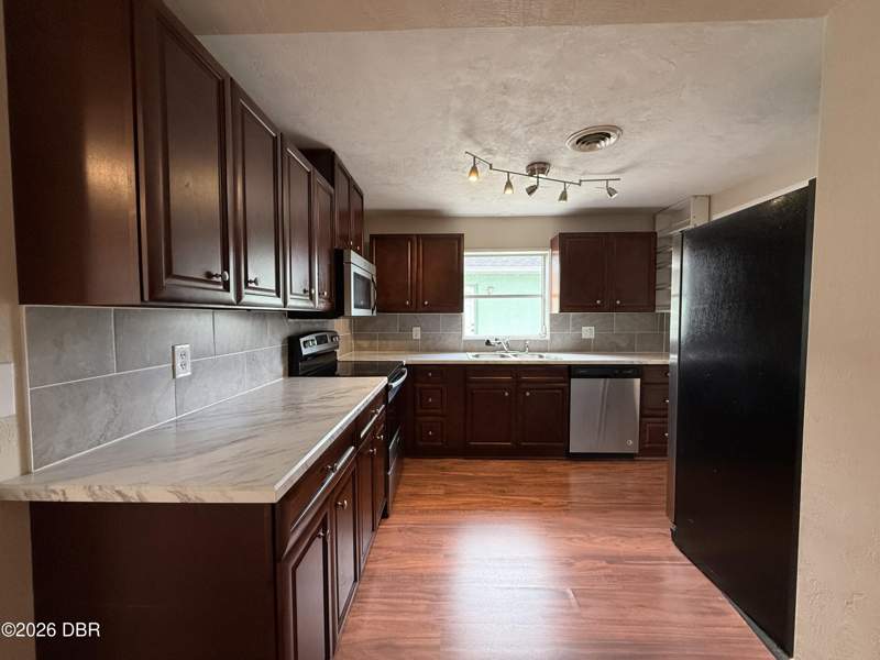 3 bedroom Single Family Residence at 438 Perdita Avenue, Edgewater, Edgewater — photo 5