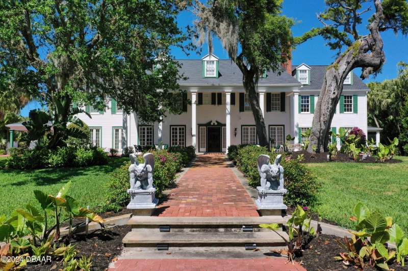 6 bedroom Single Family Residence at 253 John Anderson Drive, Assessors Ormond Beach, Ormond Beach — photo 2