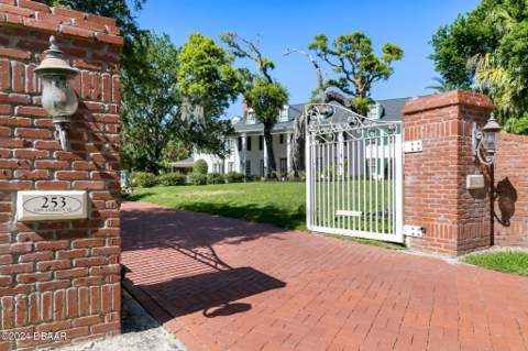 253 John Anderson Drive, Ormond Beach FL - photo 12 of 87
