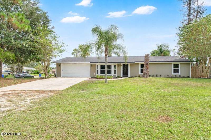 3 bedroom Single Family Residence at 2304 Travelers Palm Drive, Edgewater, Edgewater — photo 3