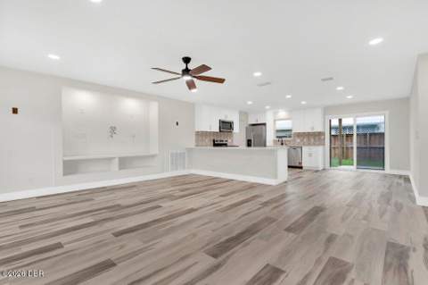 2304 Travelers Palm Drive, Edgewater FL - photo 7 of 31
